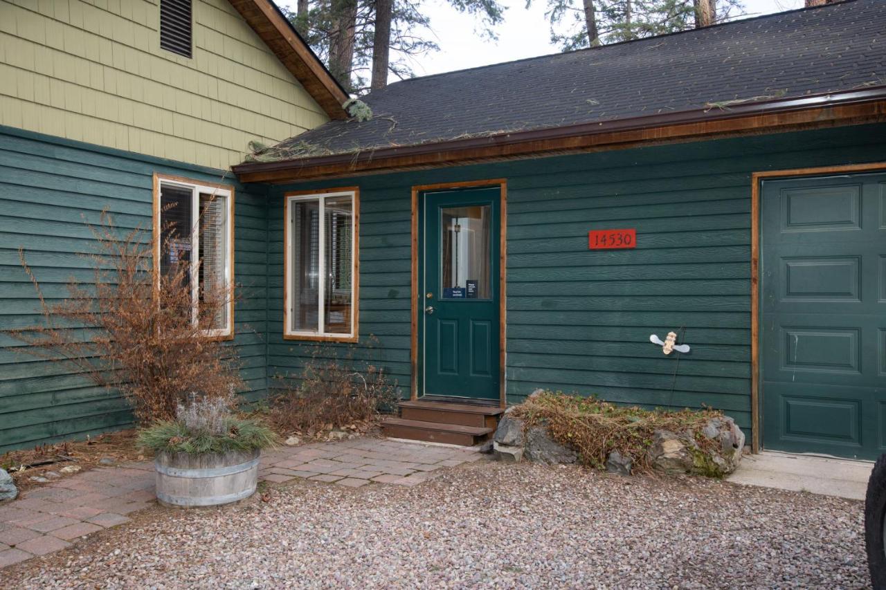 Yenne Point Studio Hotel Bigfork Esterno foto