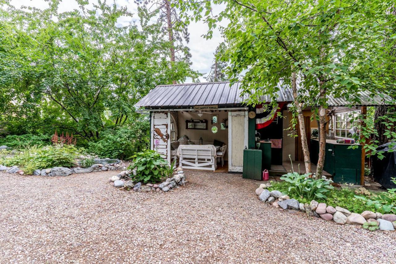 Yenne Point Studio Hotel Bigfork Esterno foto